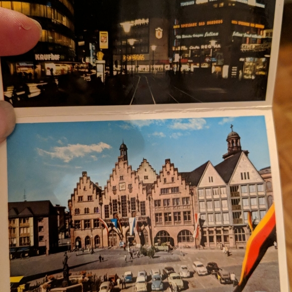 4 mini postcard books, Vintage - Picture 2 of 8